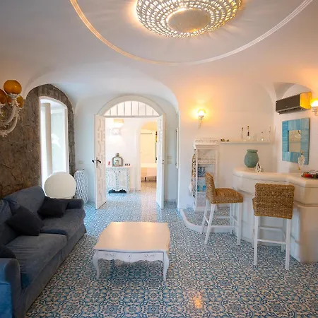 Anna Forio di Ischia