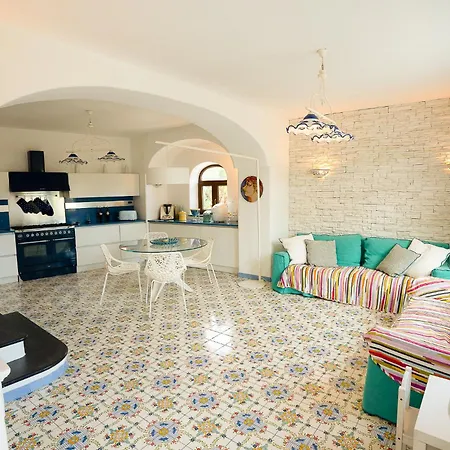 Anna Forio di Ischia