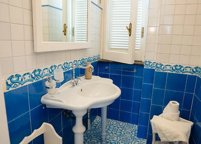 Anna Forio di Ischia